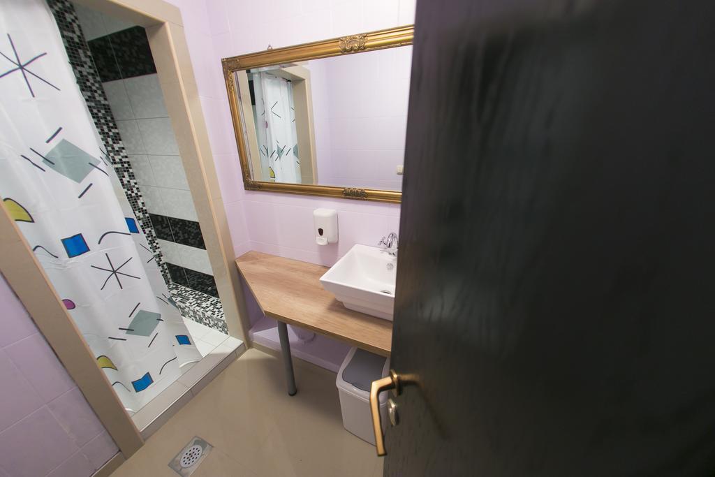 City Hostel Трогір Екстер'єр фото