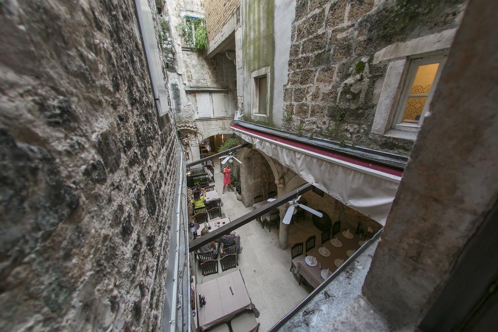 City Hostel Трогір Екстер'єр фото